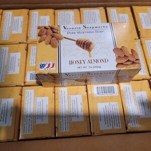 Venezia Soapworks Pure Vegetable Soap - HONEY-ALMOND - 24 PIECES